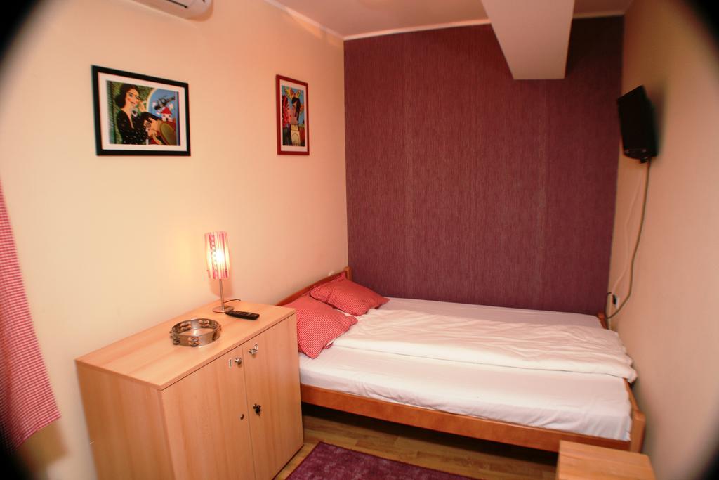 Hostel Jasmin Belgrad Exteriör bild