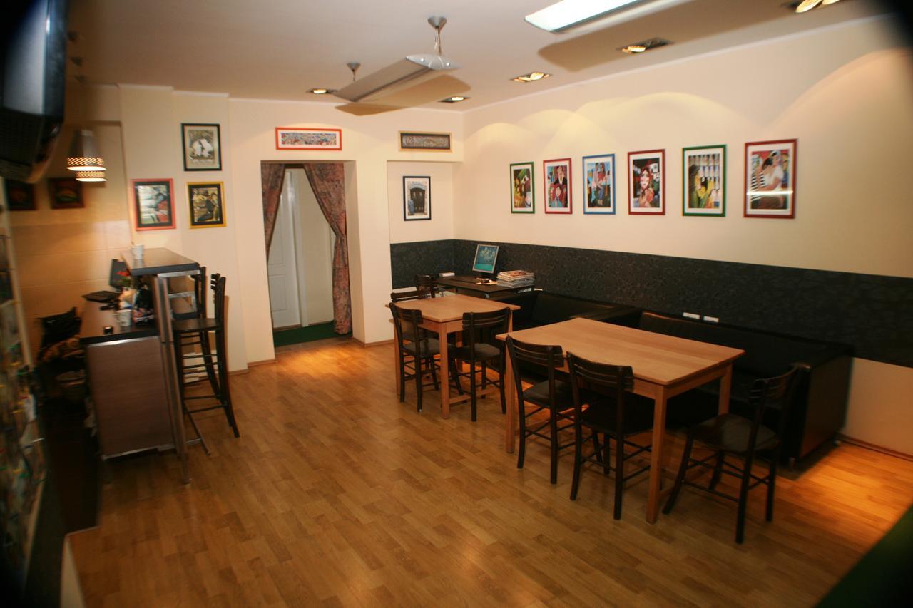 Hostel Jasmin Belgrad Restaurang bild